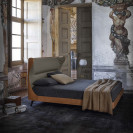Mamy Blue Bed