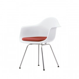 Eames Plastic Armchair DAX
