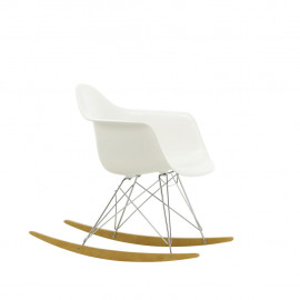 Eames Plastic Armchair RAR