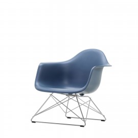 Eames Plastic Armchair LAR